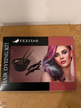 Women Hair Dyeing Kit with Pink and Purple Shades